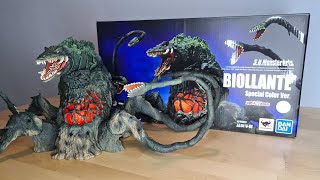 Unboxing the SH Monsterarts Biollante Special color version Godzilla vs Biollante [upl. by Blackstock]